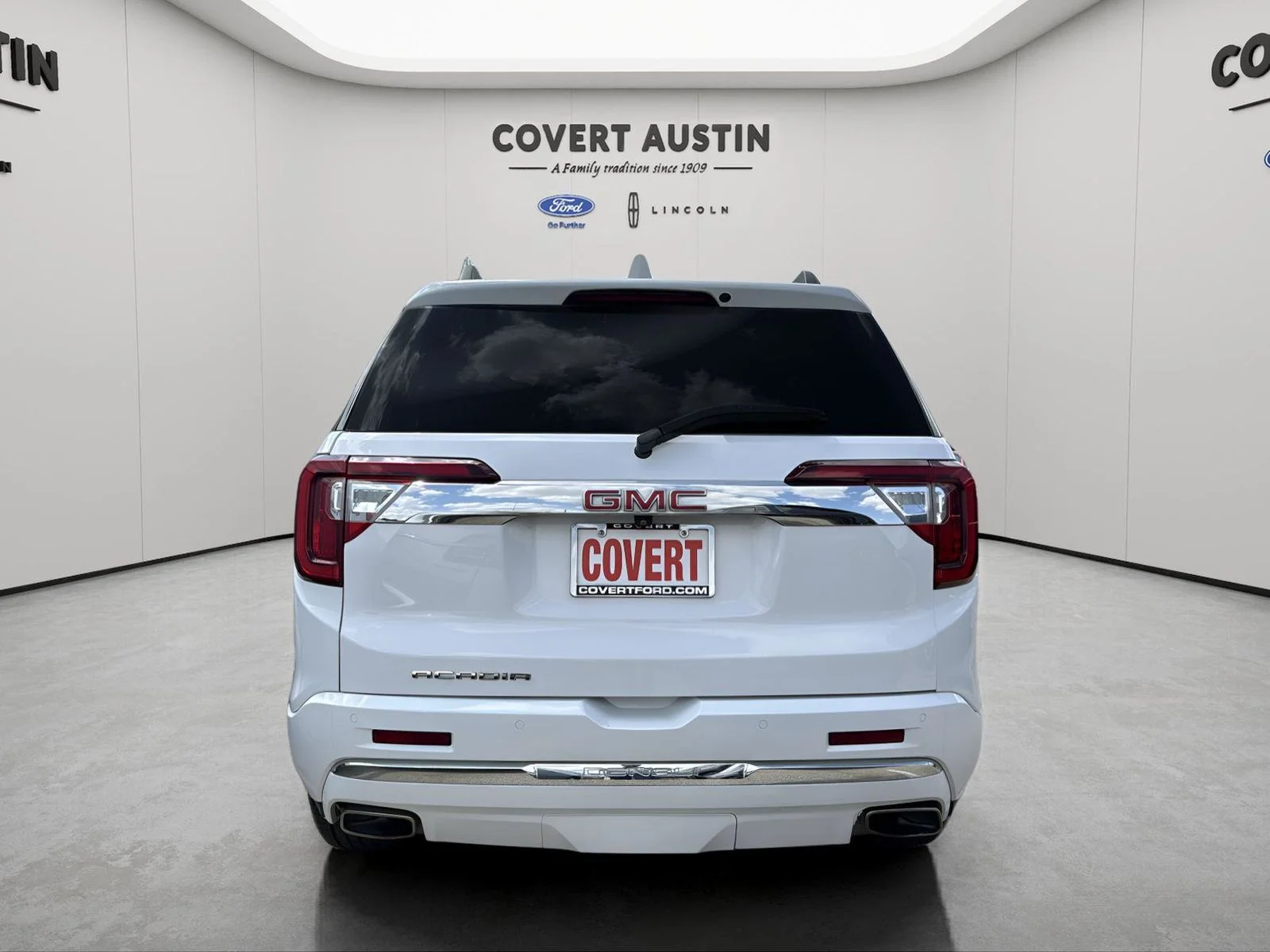 Used 2023 White GMC Denali image 4