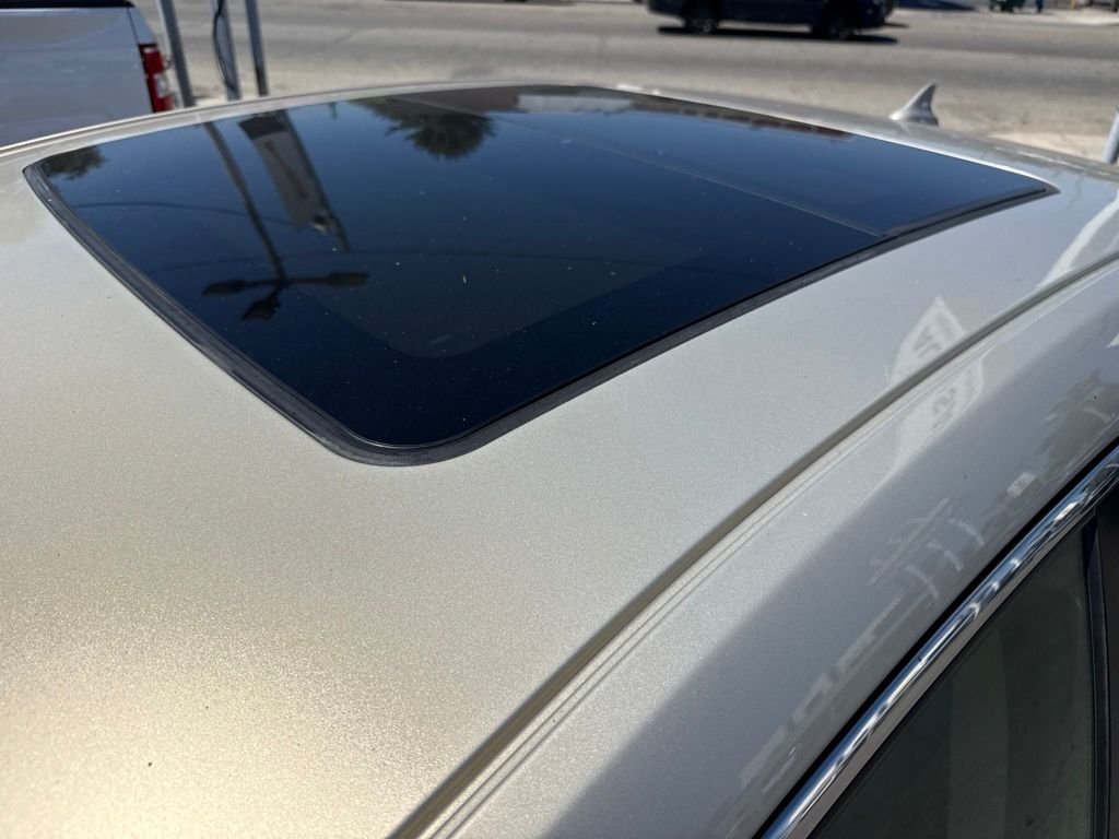Used 2010 Gold Buick CXL image 9