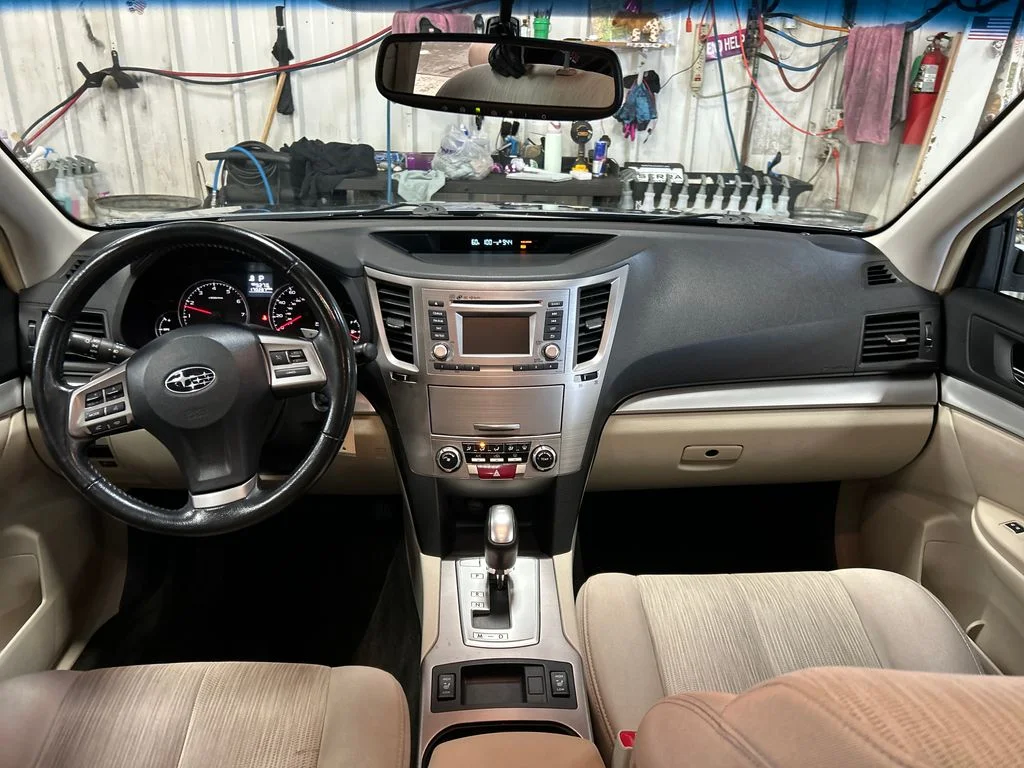 Used 2014 Blue Subaru 2.5i Premium image 17