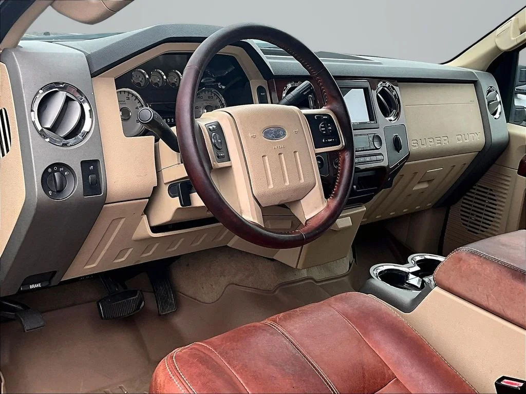Used 2008 Red Ford  image 14