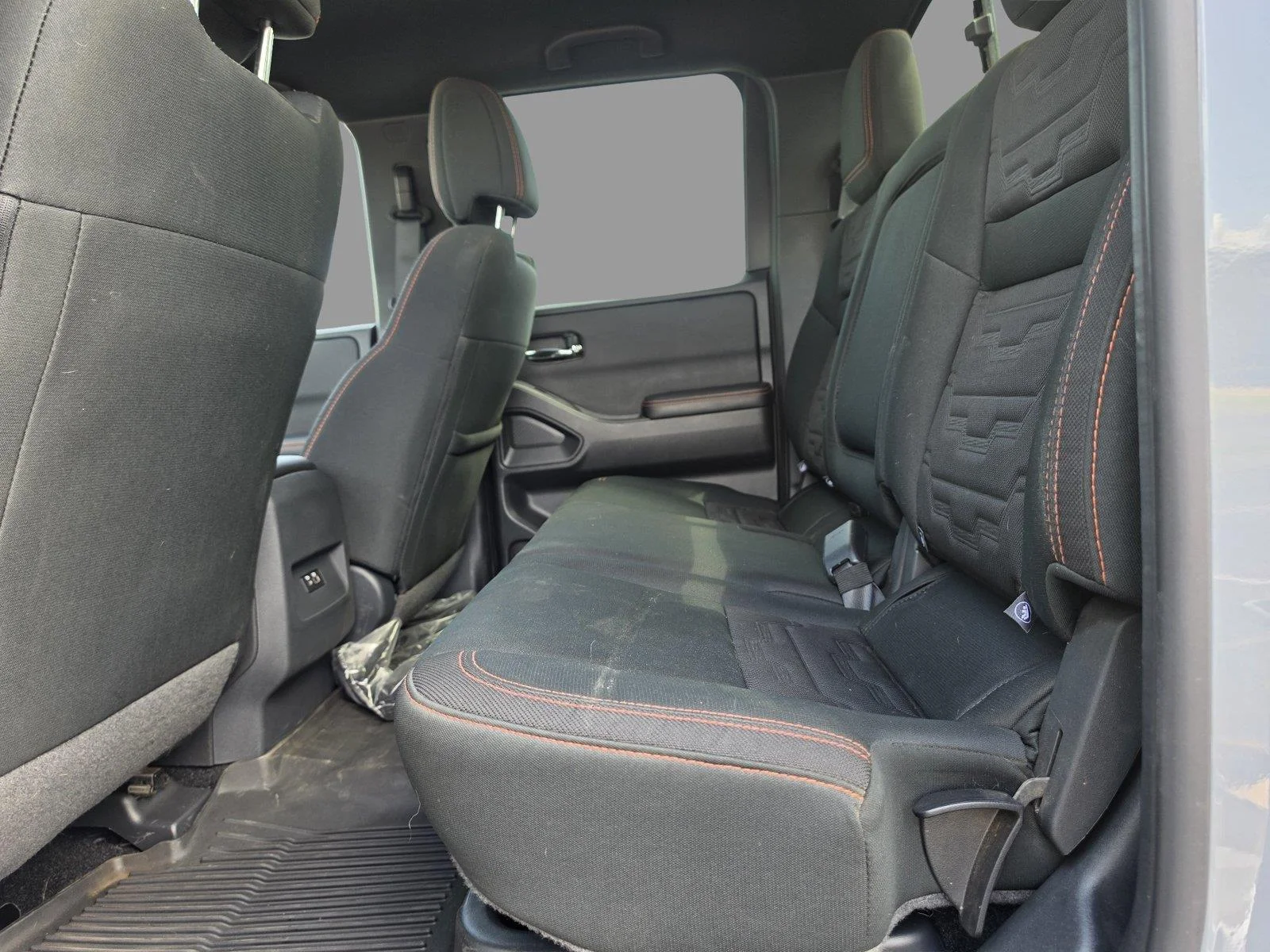 Used 2025 Boulder Gray Pearl Nissan PRO-4X image 17
