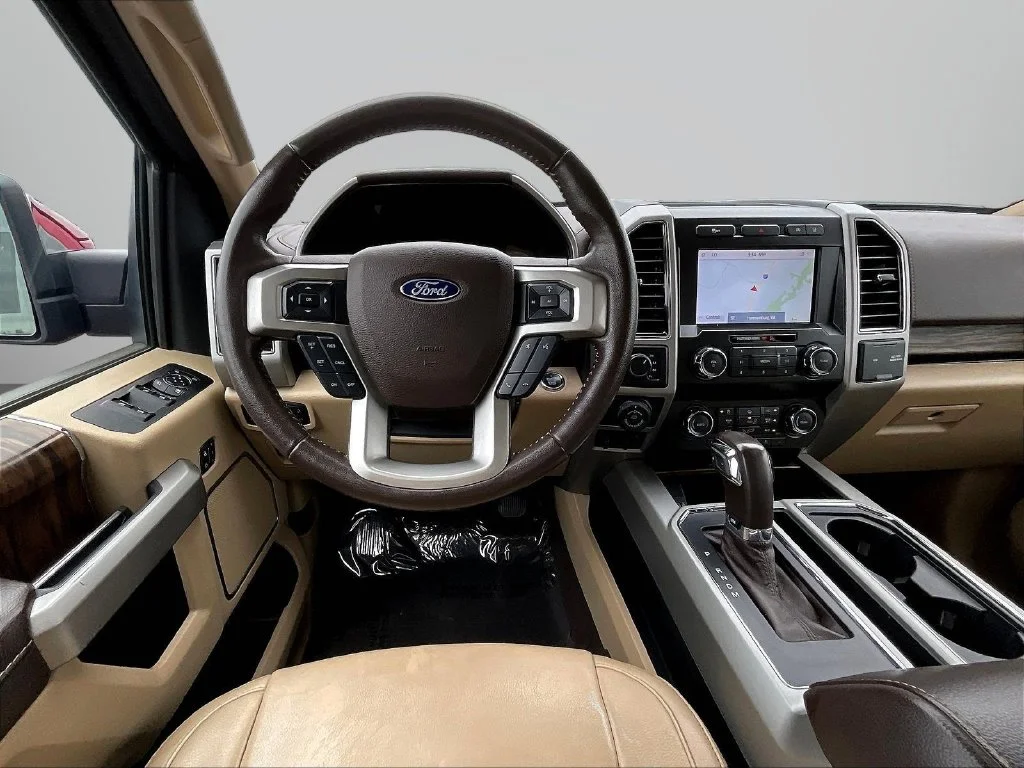 Used 2020 Rapid Red Metallic Tinted Clearcoat Ford Lariat image 9