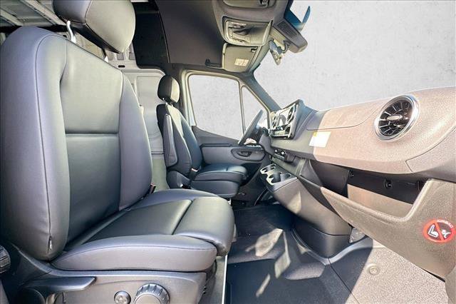 New 2026 Arctic White Mercedes-Benz  image 50