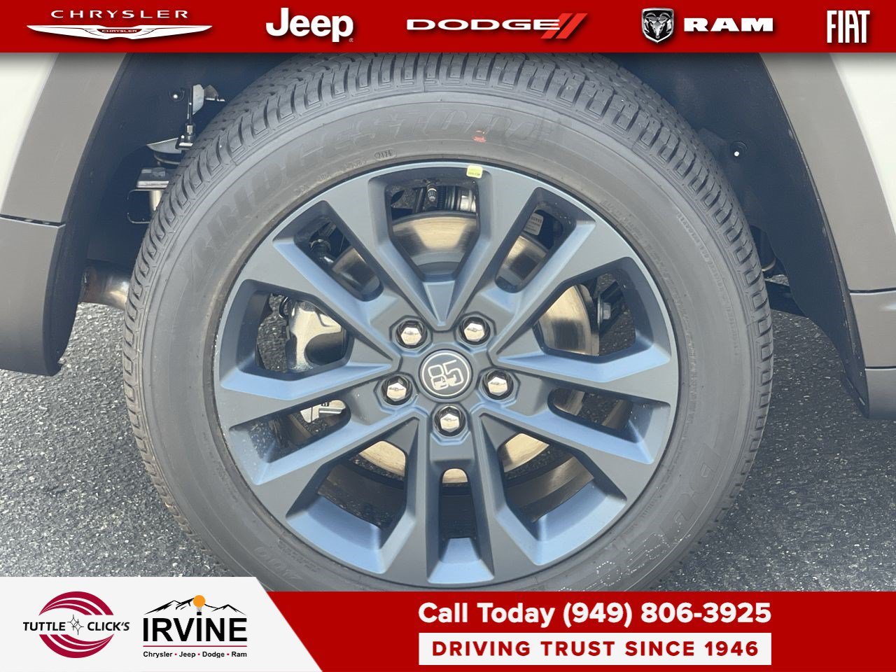 New 2026 Bright White Clear-Coat Exterior Paint Jeep 85th Anniversary Edition image 11