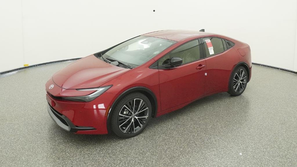 2026 Toyota Prius XLE FWD's photo