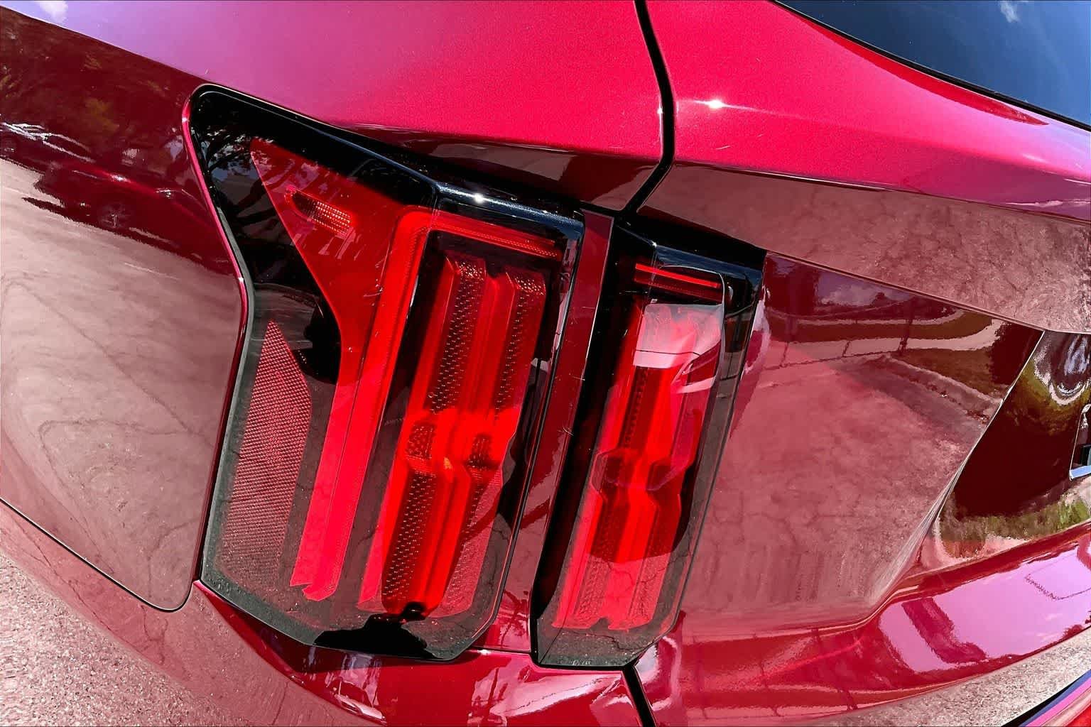 Used 2023 Passion Red Kia SX image 29
