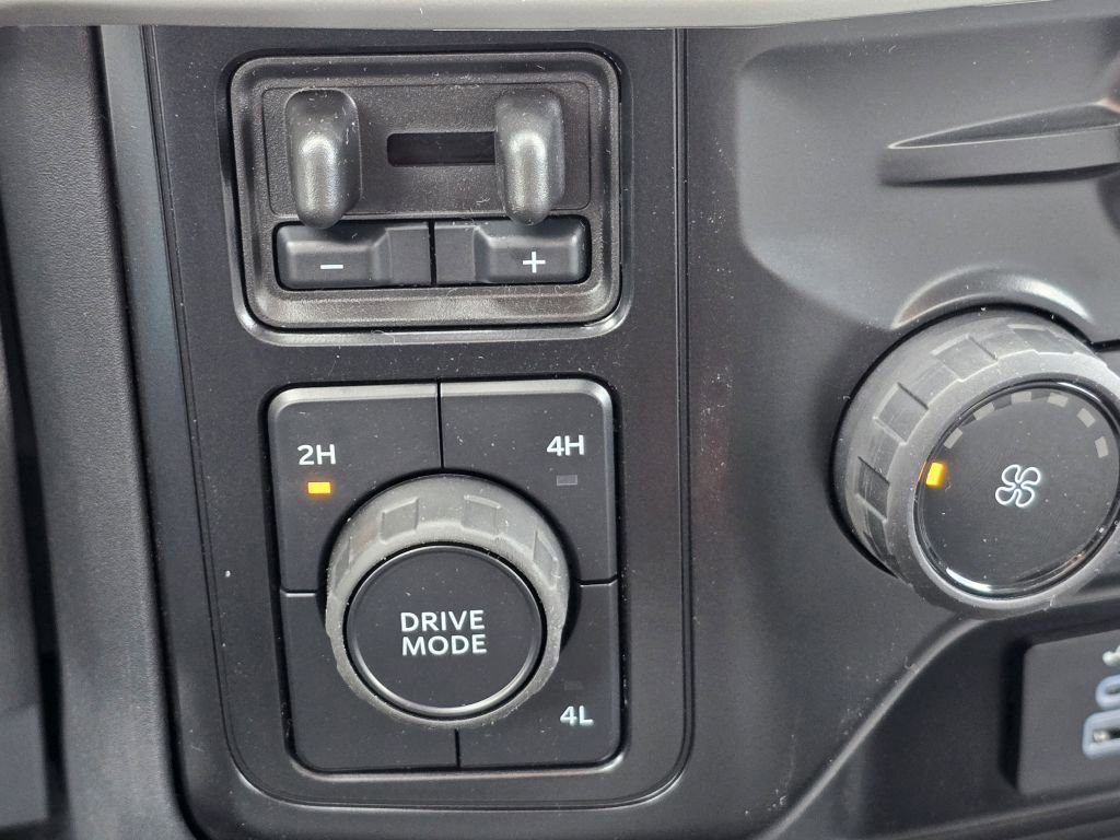 New 2026 Oxford White Ford F-550® XL image 11