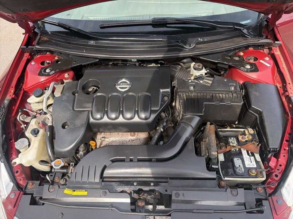 Used 2011 Red Nissan 2.5 S image 11