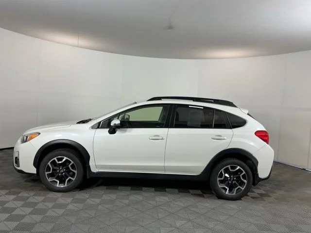 Used 2016 White Subaru 2.0i Limited image 8
