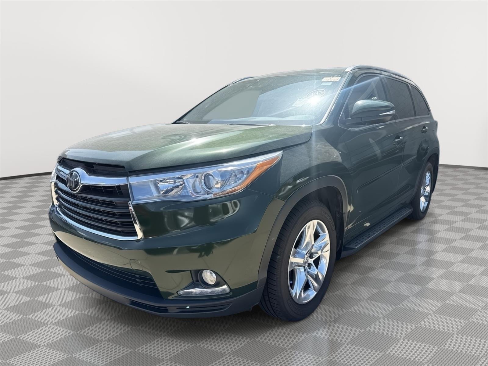 Used 2014 Blizzard Pearl Toyota Limited Platinum image 4