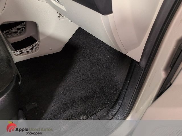 Used 2016 Beige Dodge SXT image 42