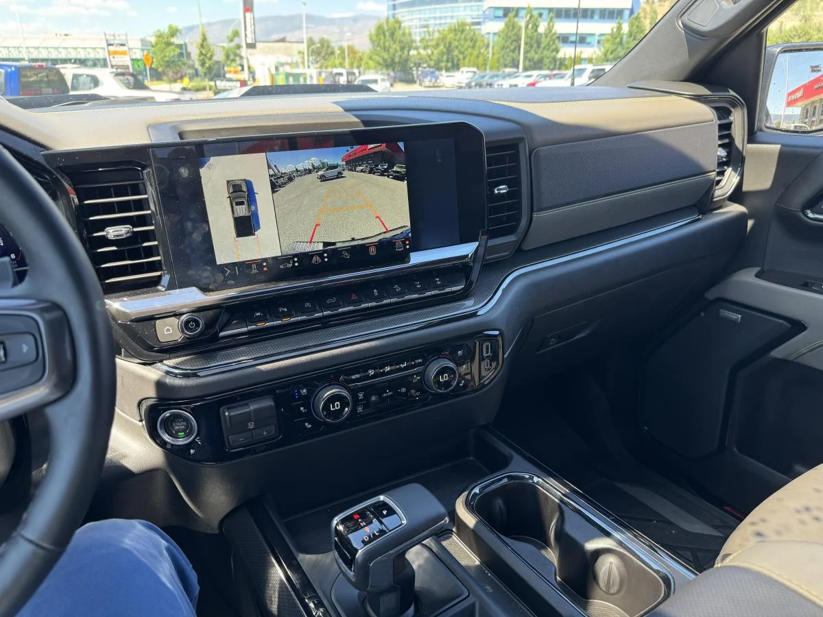 Used 2025 Black Chevrolet ZR2 image 19