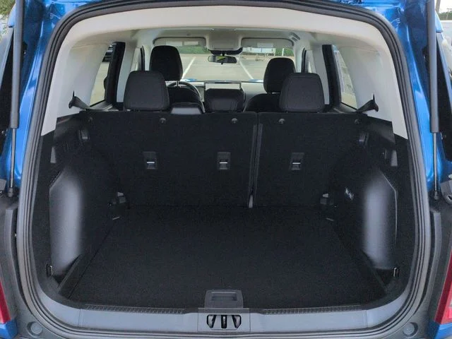 New 2026 Velocity Blue Metallic Ford Big Bend® image 13