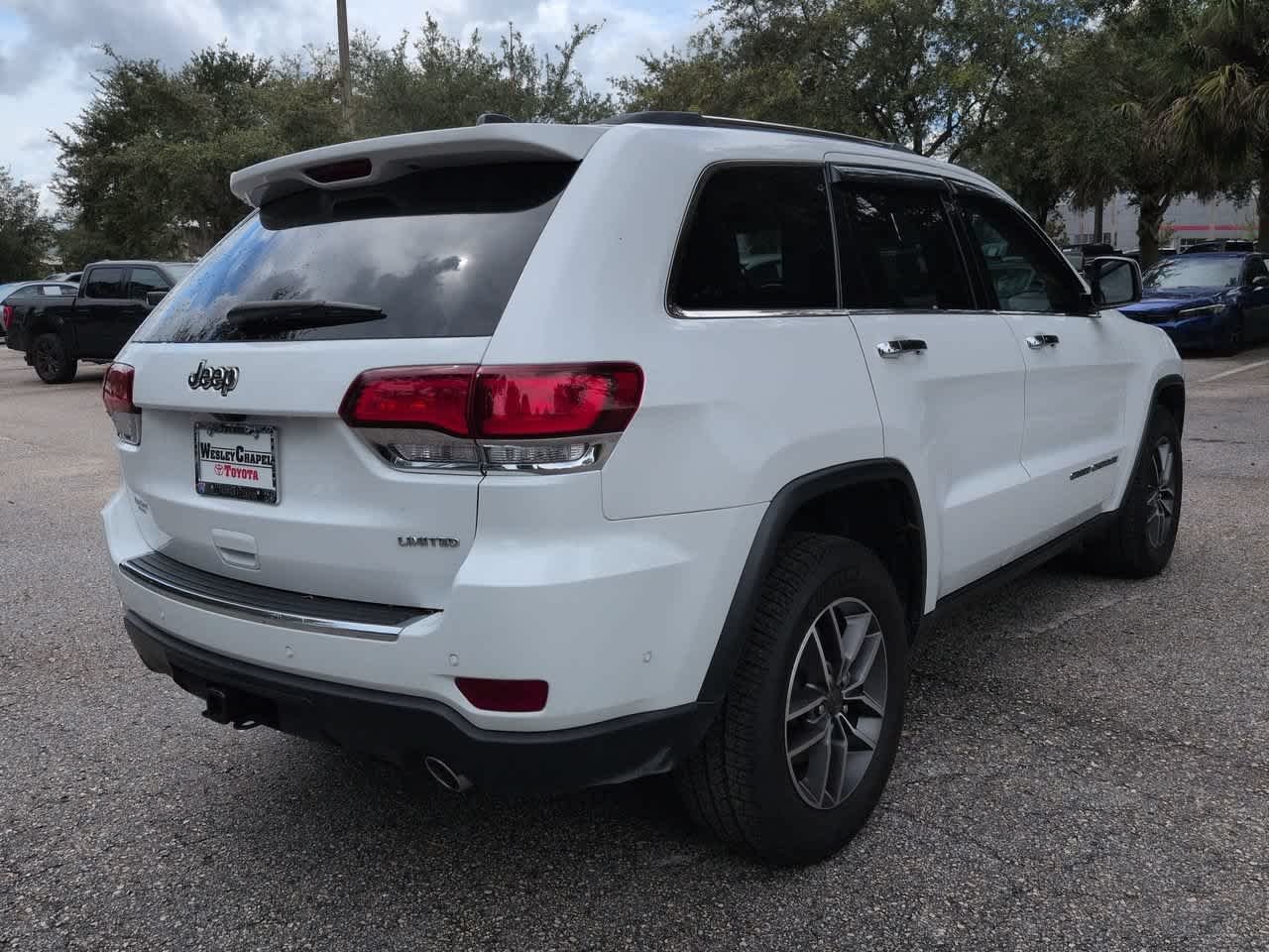 Used 2021 Bright White Clearcoat Jeep Limited image 6