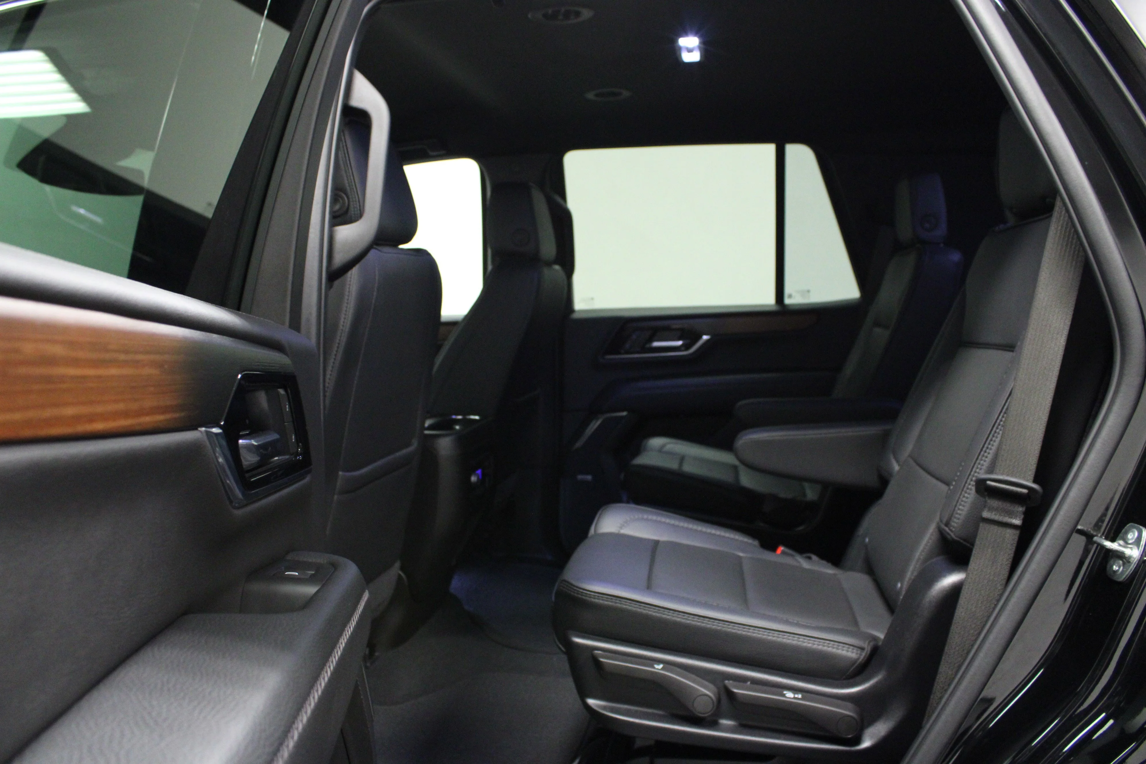 Used 2025 Onyx Black GMC Denali image 13
