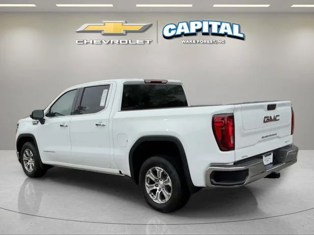 Used 2025 Summit White GMC SLT image 3