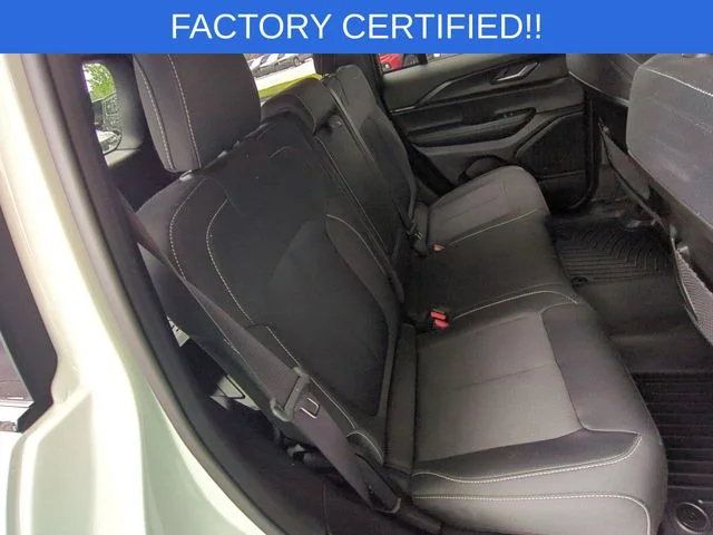 Used 2025 White/off-white Jeep Laredo X image 35