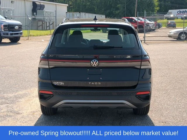 Used 2025 Black Volkswagen 1.5T S image 12