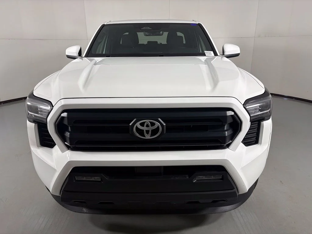 Used 2024 White Toyota SR5 image 3