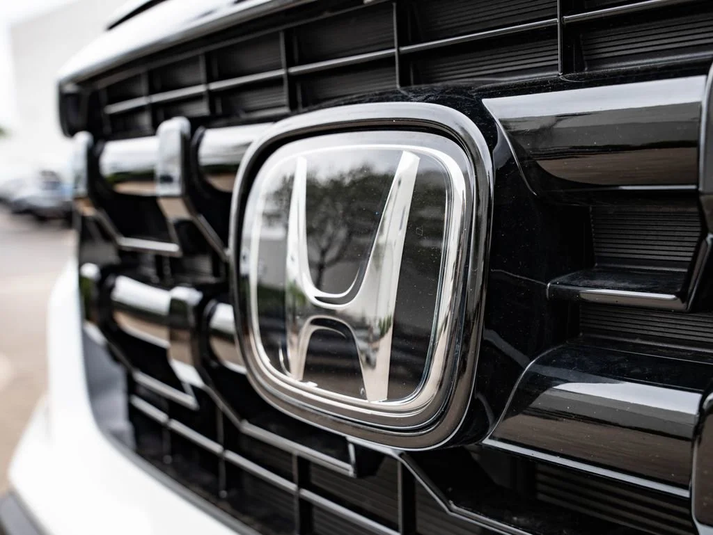 Used 2024 White Honda Black Edition image 3