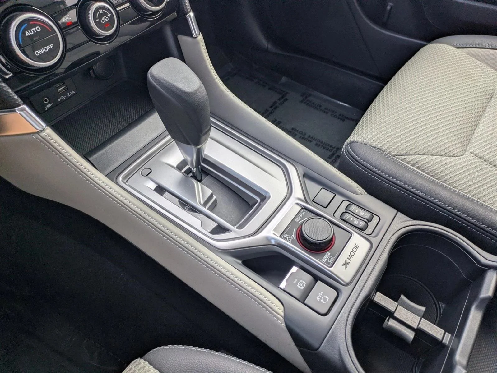Used 2024 Crystal White Pearl Subaru Premium image 12