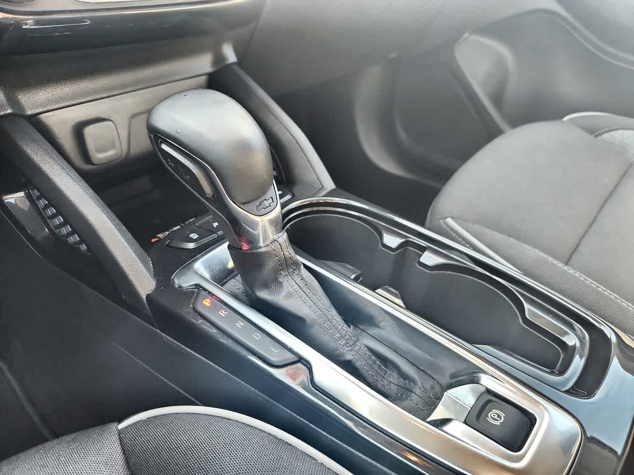 Used 2025 Crimson Metallic Chevrolet LT image 19