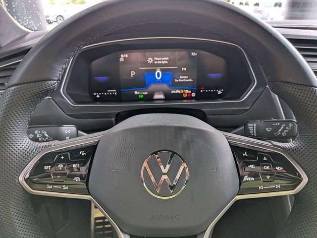 Used 2024 Gray Volkswagen 2.0T SE R-Line Black image 28