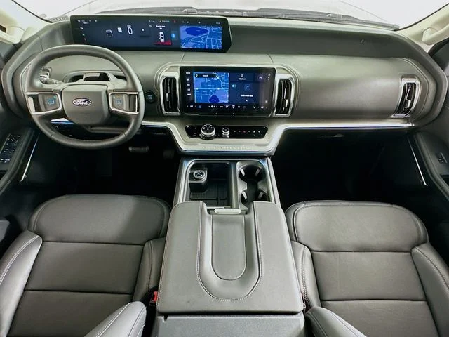 New 2026 Gray Ford Platinum image 14