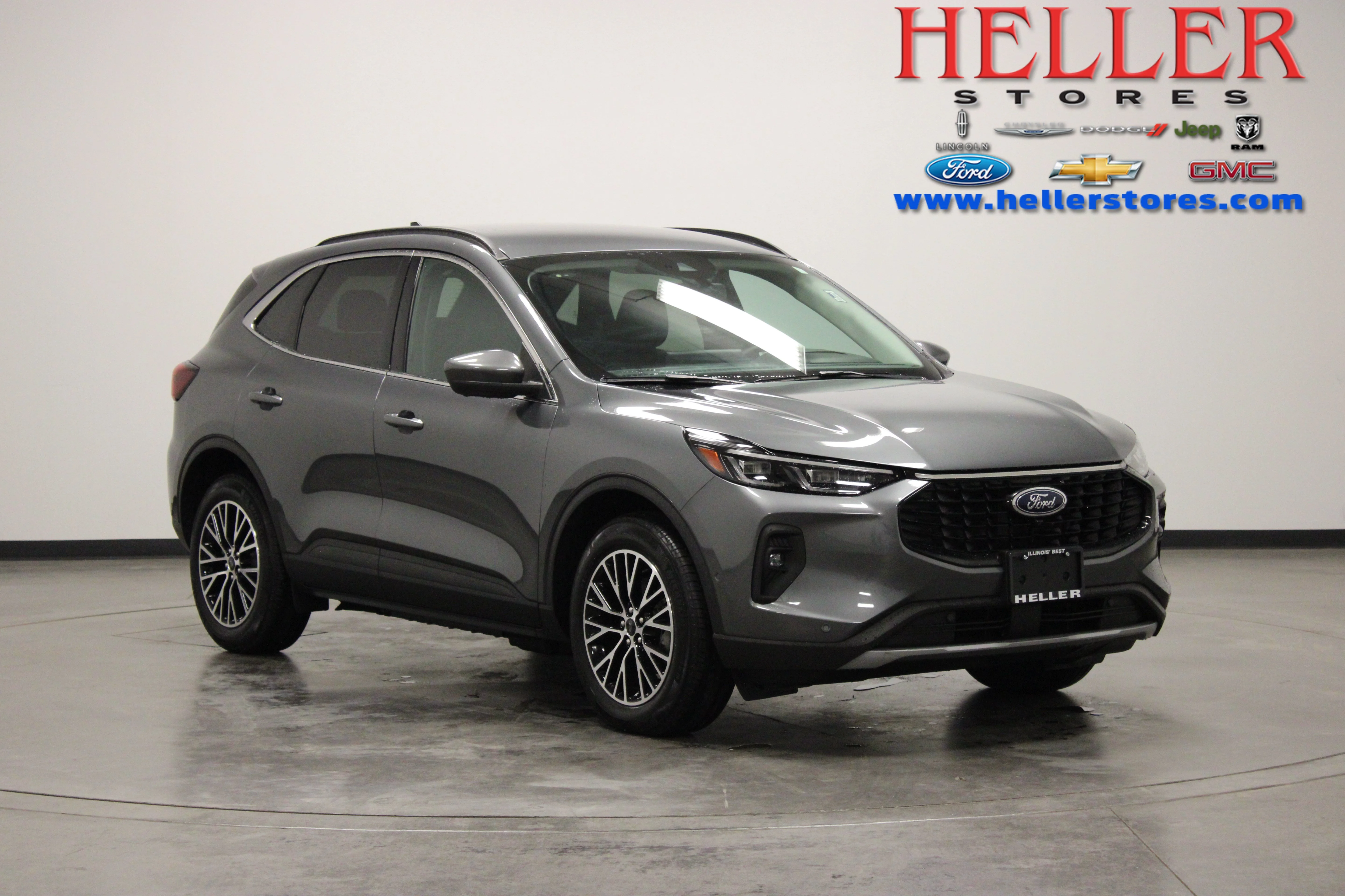 Used 2023 Gray Metallic Ford PHEV image 1