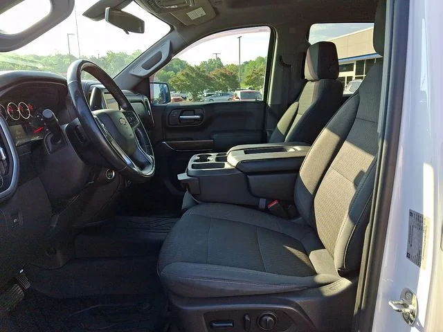 Used 2019 White Chevrolet LT image 13