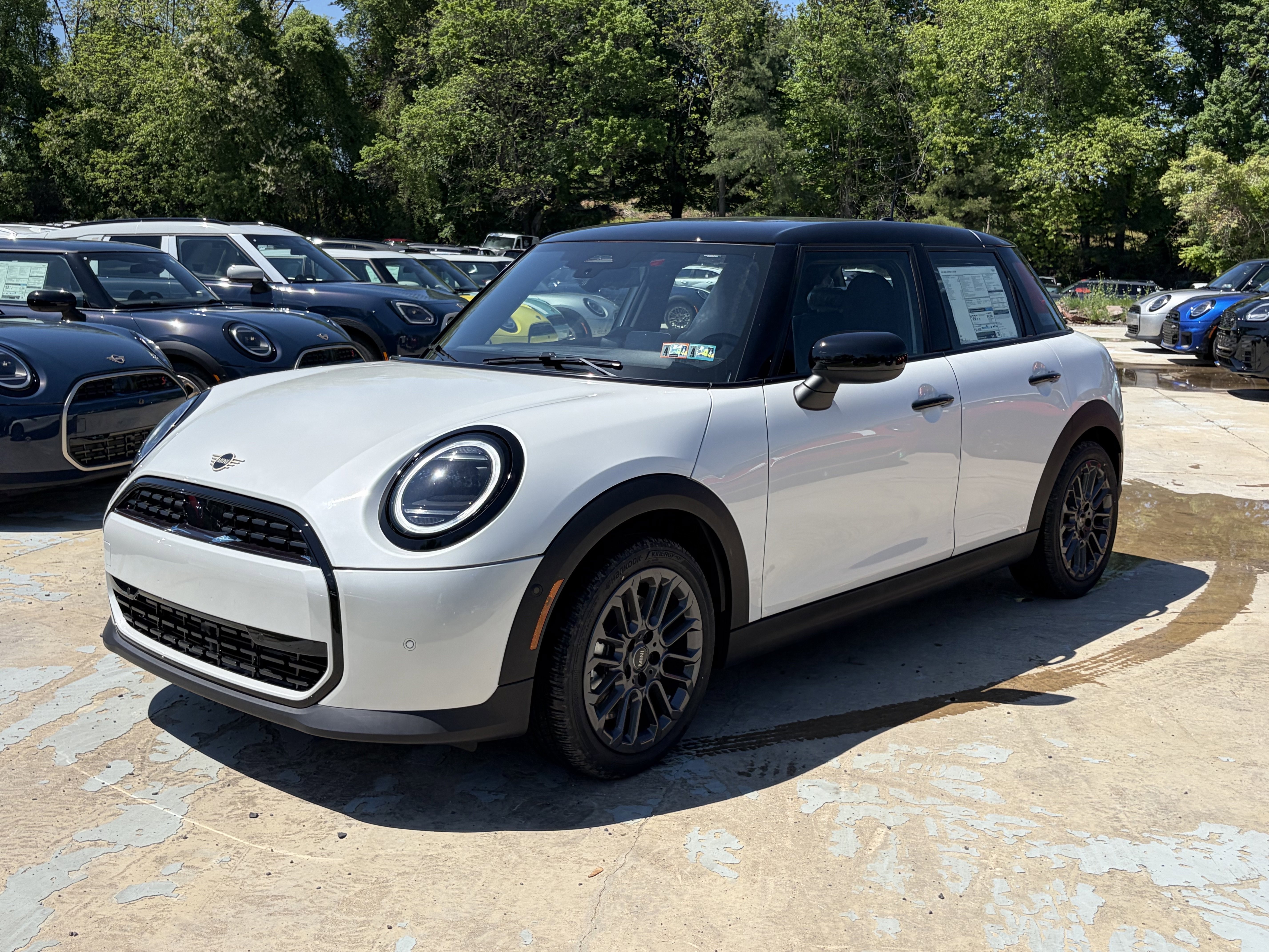 2026 MINI Hardtop's photo