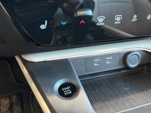 2026 Nissan Sentra SL - Photo 24