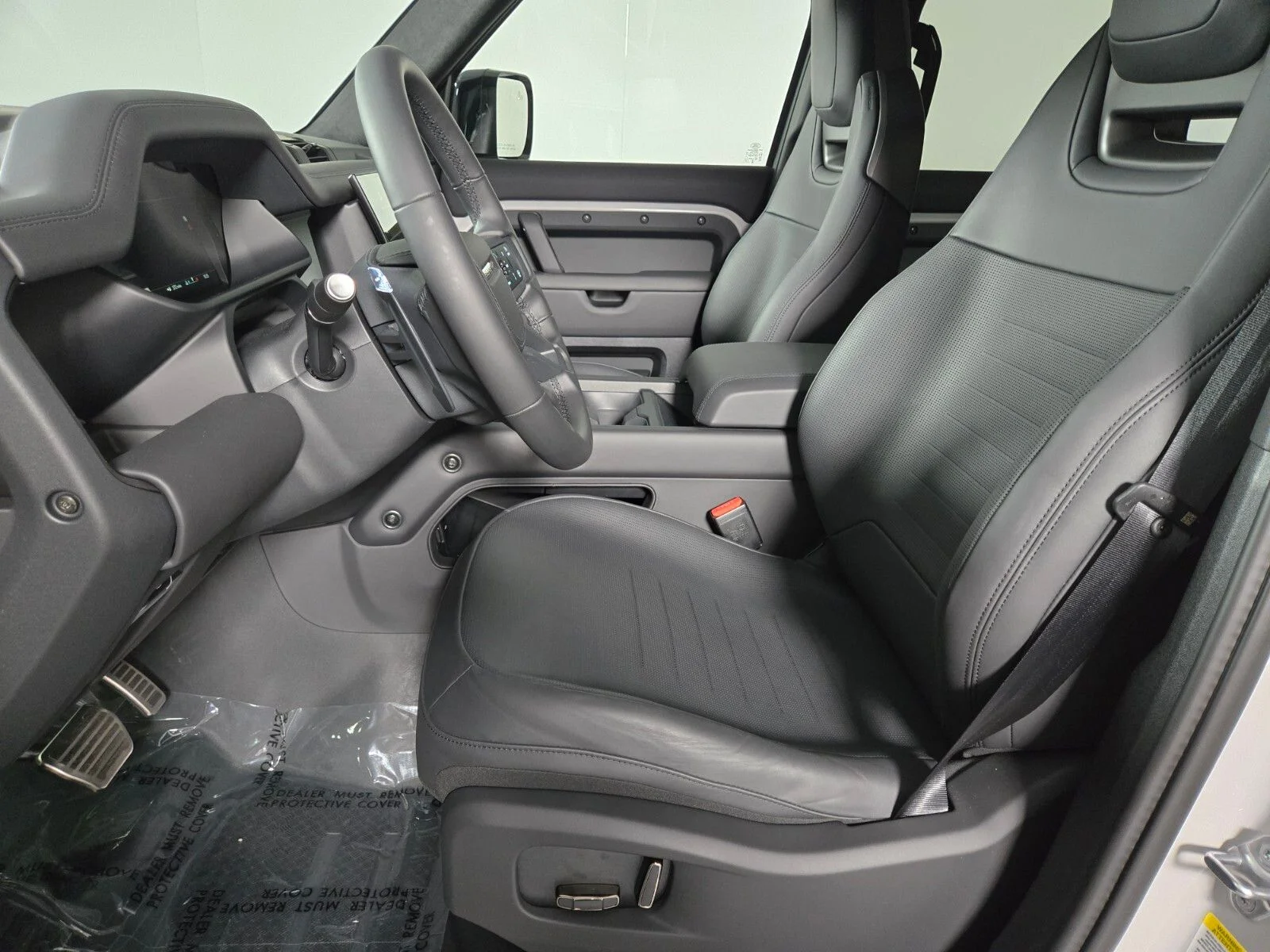 2026 Land Rover Defender OCTA - Photo 11