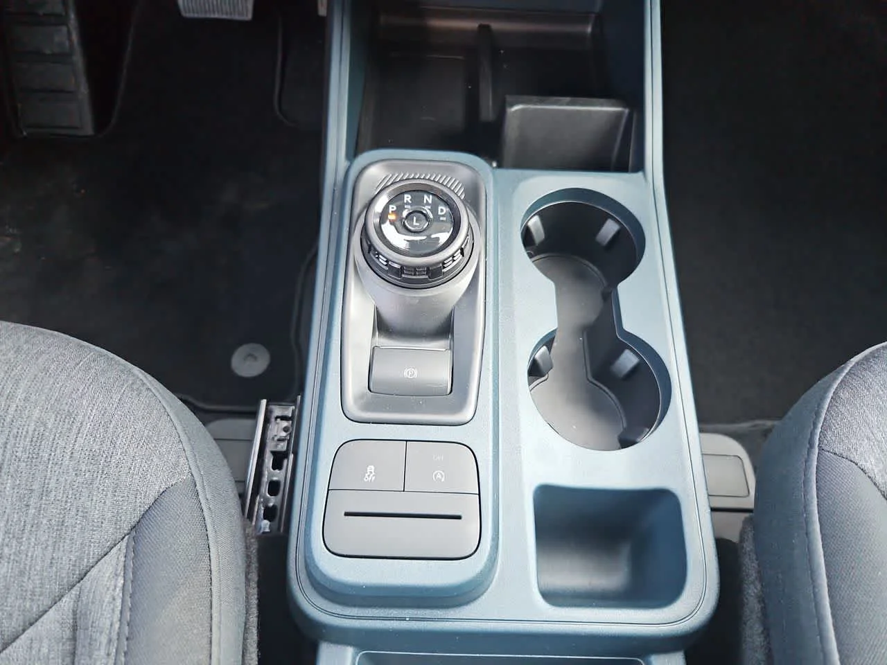 2025 Ford Maverick XLT - Photo 17