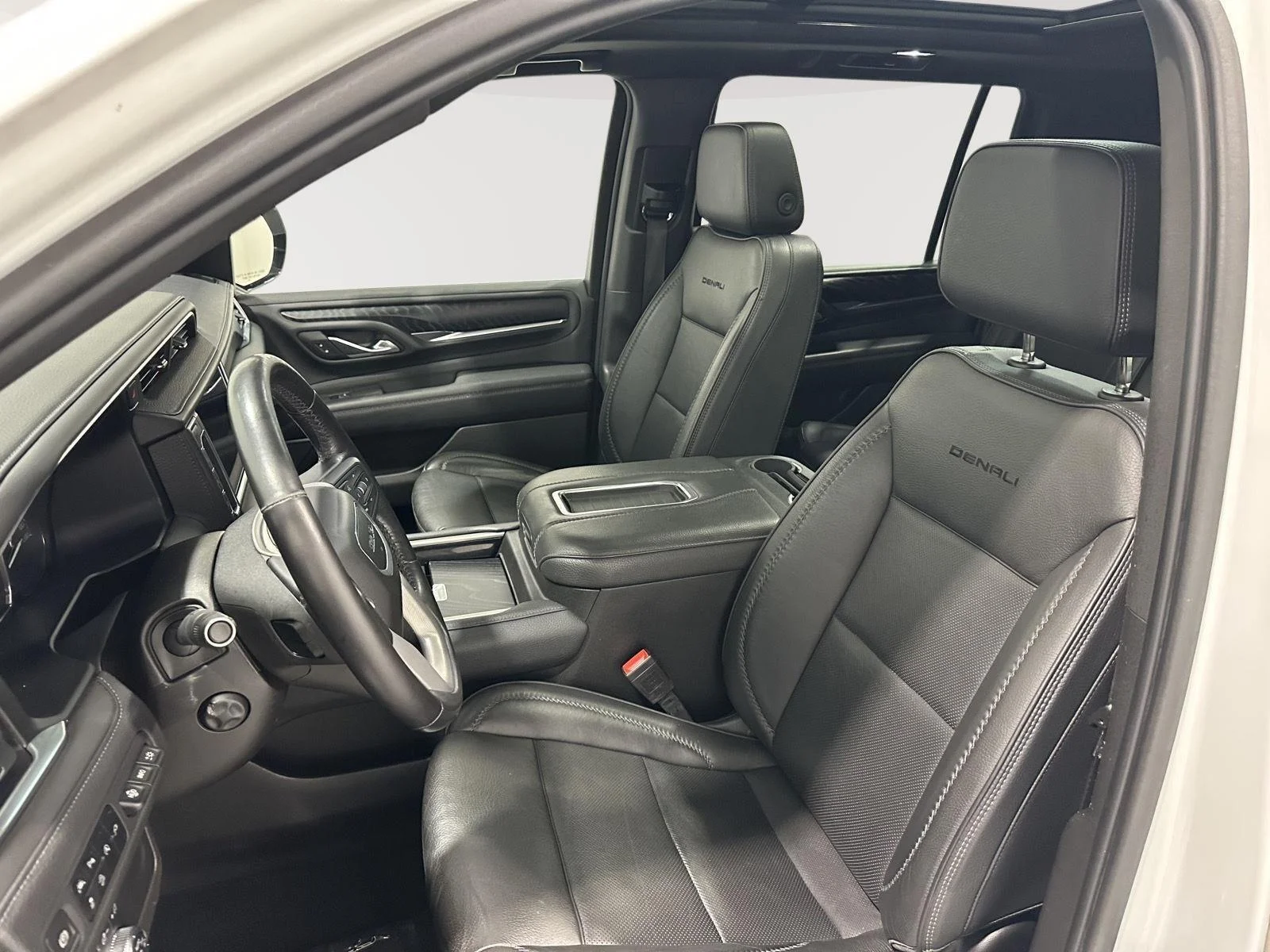 Used 2021 Summit White GMC Denali image 18