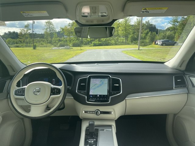 Used 2024 Blue Volvo Core Bright Theme image 7