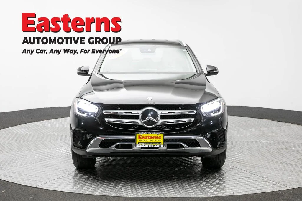 Used 2022 Black Mercedes-Benz GLC 300 image 2