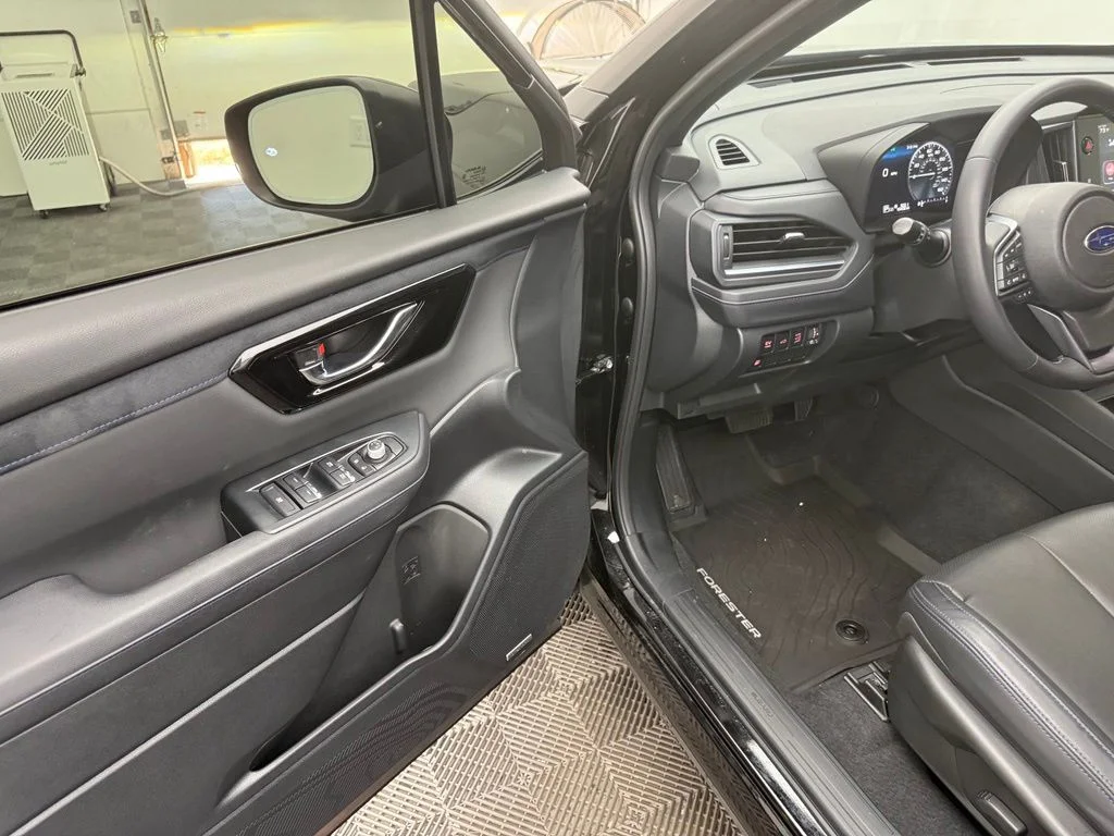 Used 2025 Black Subaru Limited image 17