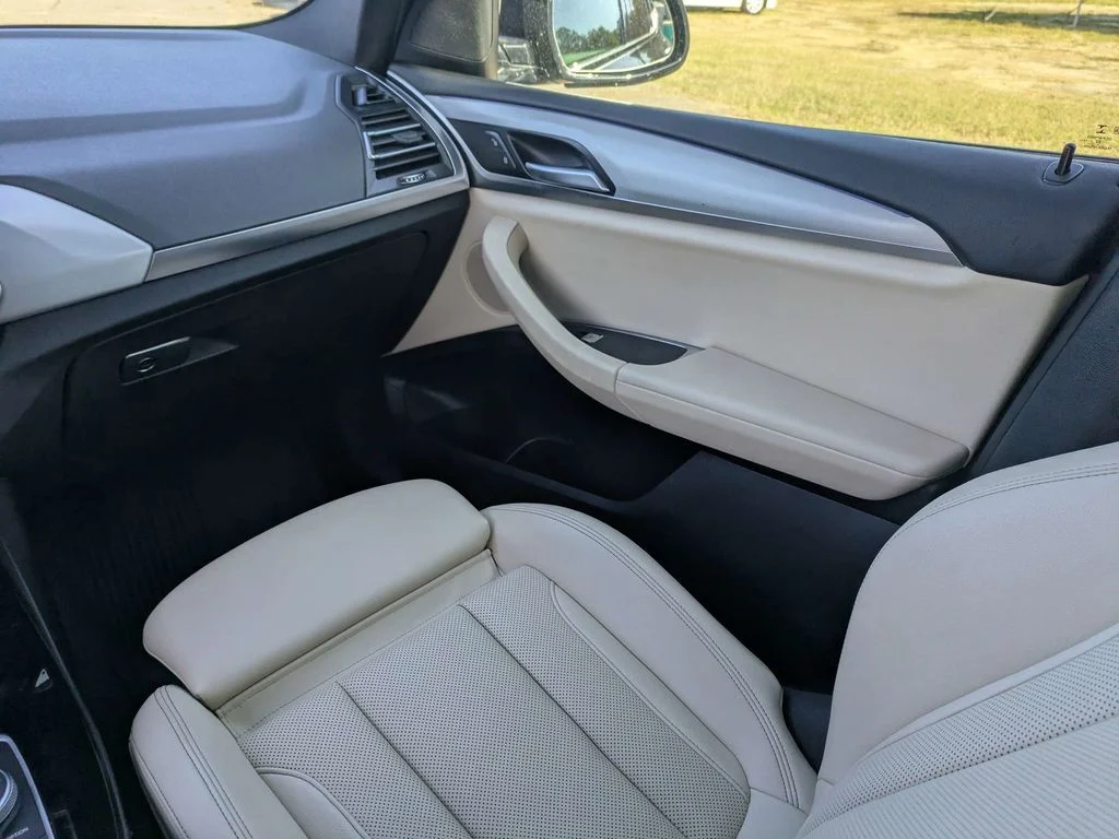 Used 2023 Blue BMW sDrive30i image 18