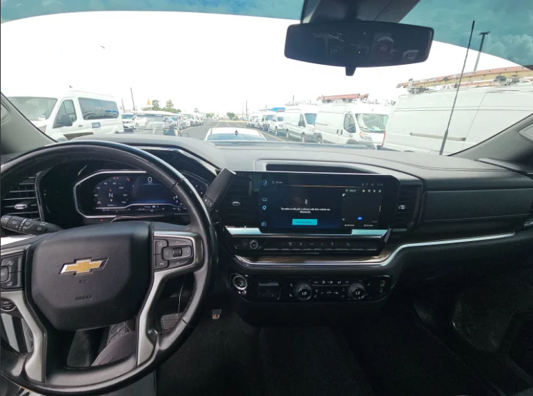 Used 2024 White Chevrolet LT image 11