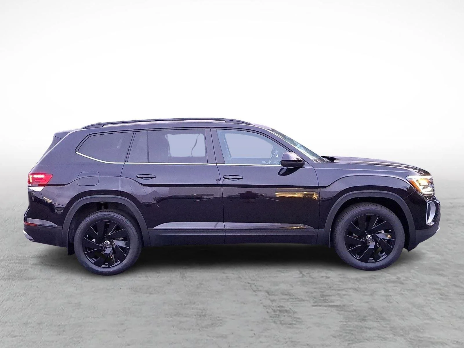 2026 Volkswagen Atlas SE w/Tech - Photo 7