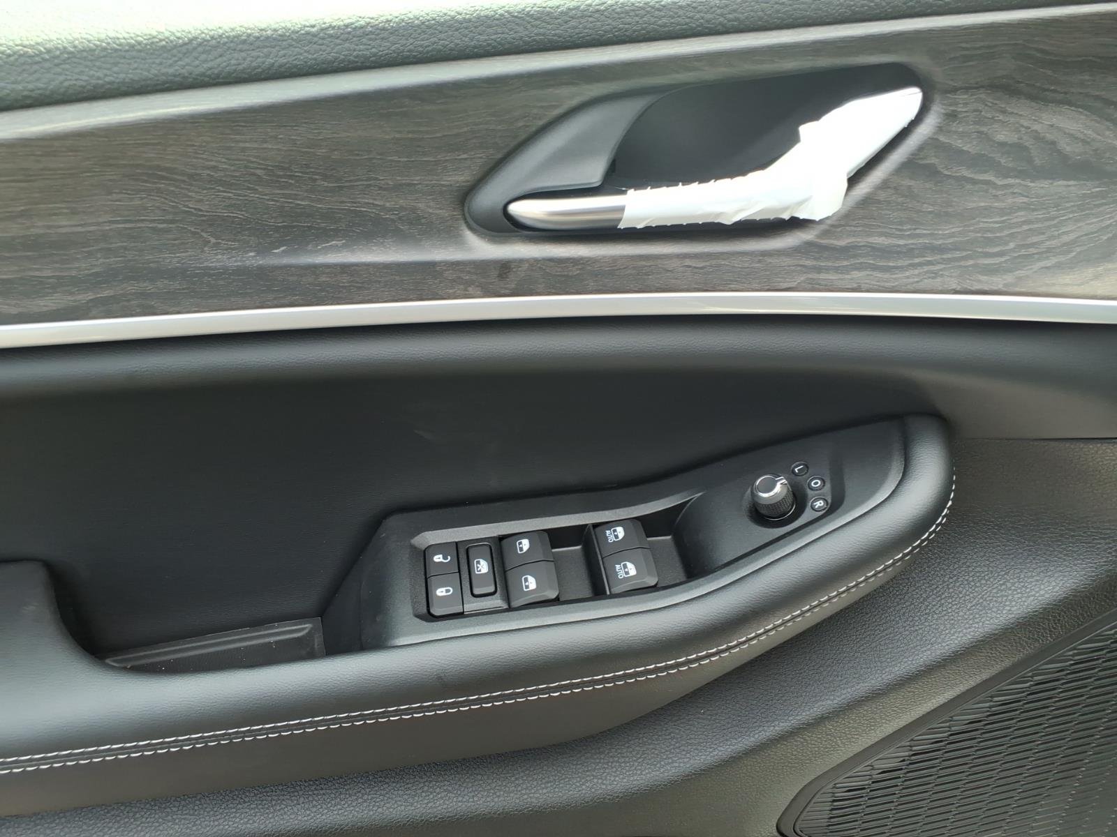 New 2026 Silver Zynith Jeep Altitude image 15