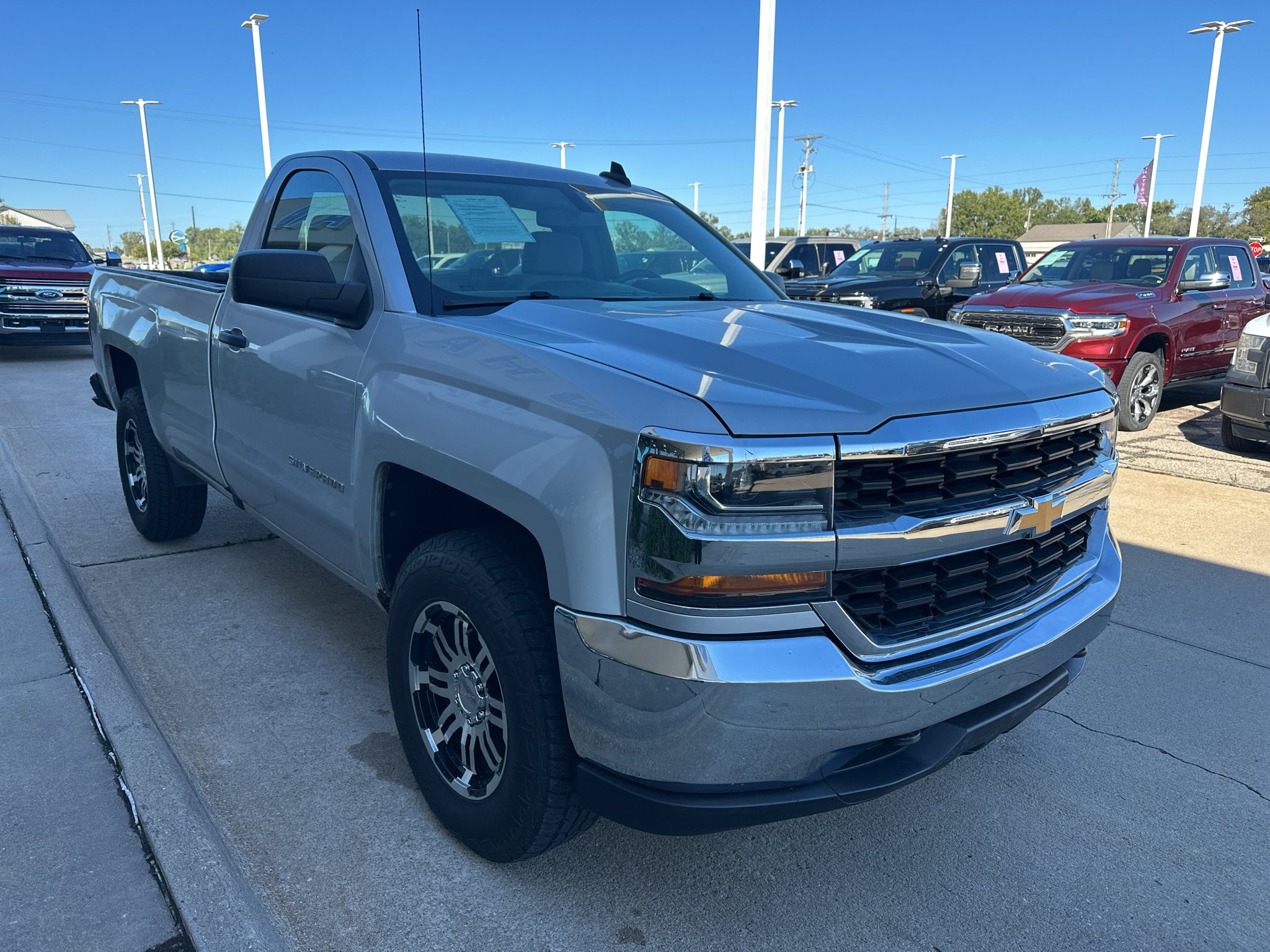 Used 2018 Silver Ice Metallic Chevrolet Work Truck image 7