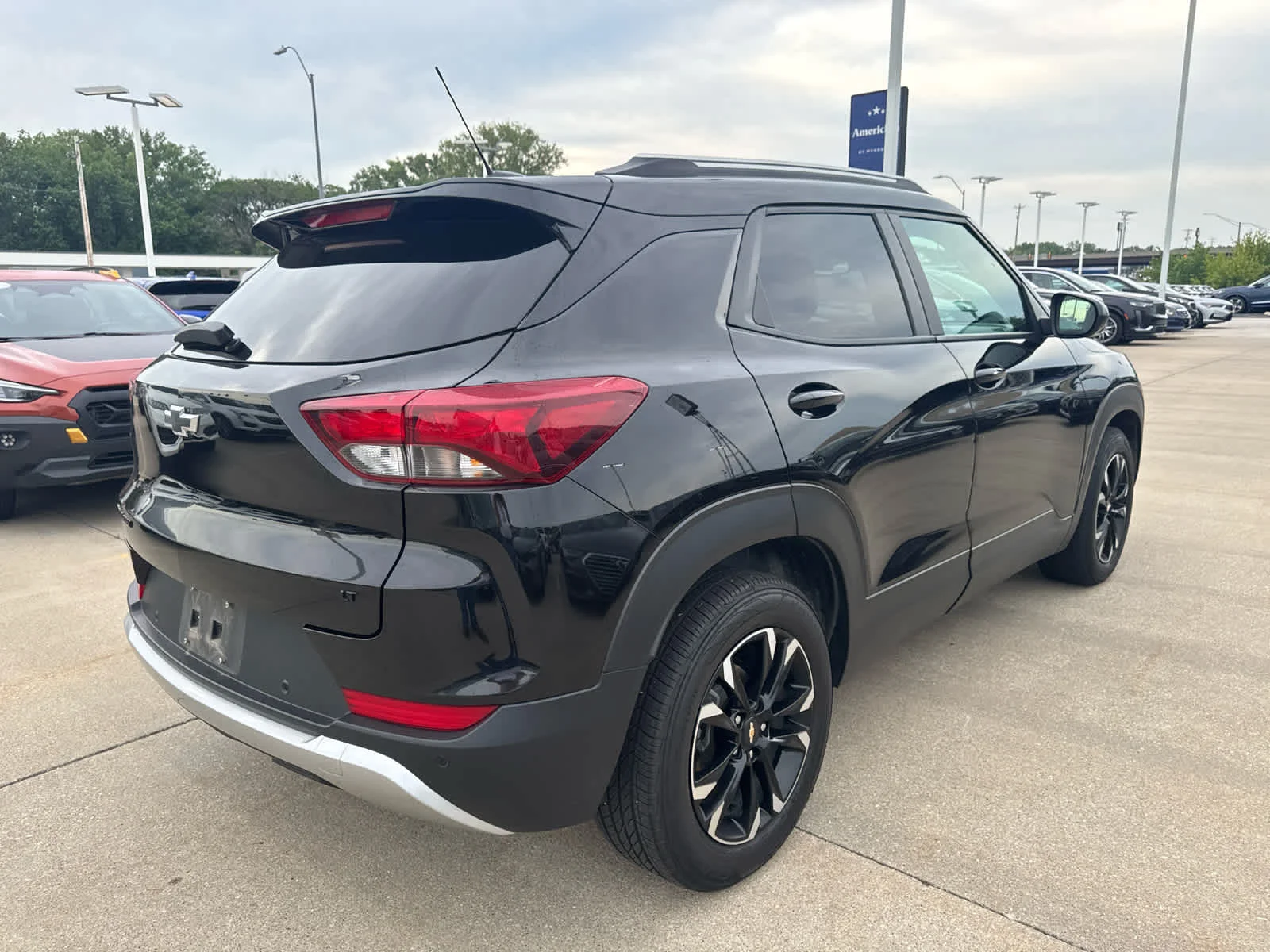 Used 2021 Mosaic Black Metallic Chevrolet LT image 5