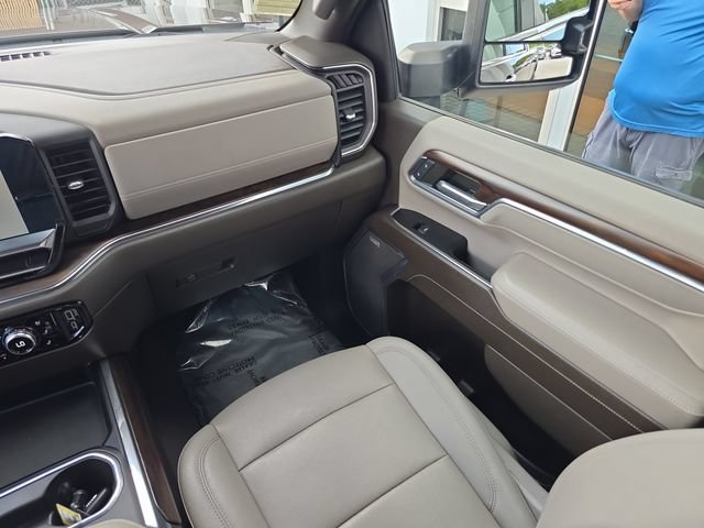 2024 GMC Sierra 2500HD SLT - Photo 14