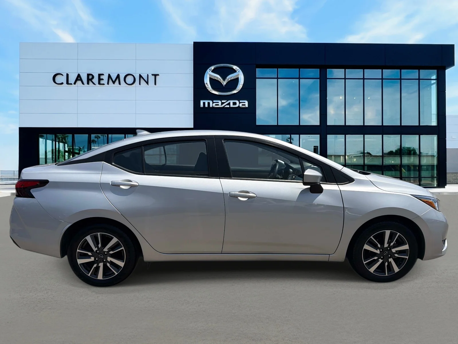 Used 2024 BRILLIANT SILVE Nissan SV CVT image 4