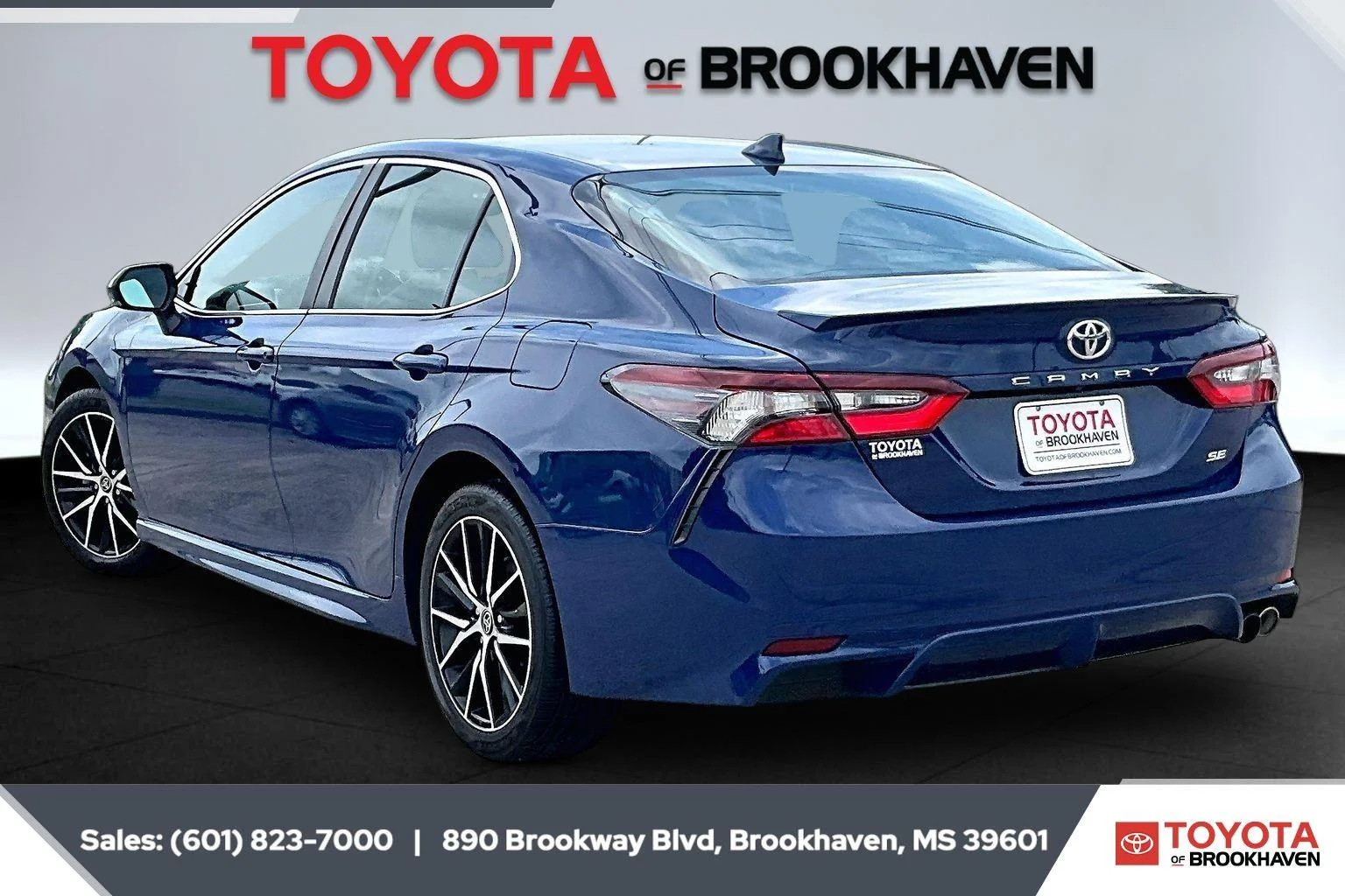 Used 2024 Reservoir Blue Toyota SE image 2