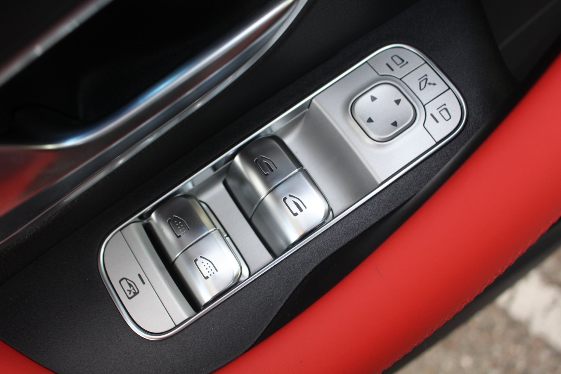 2026 Mercedes-Benz GLE AMG GLE 53 - Photo 47