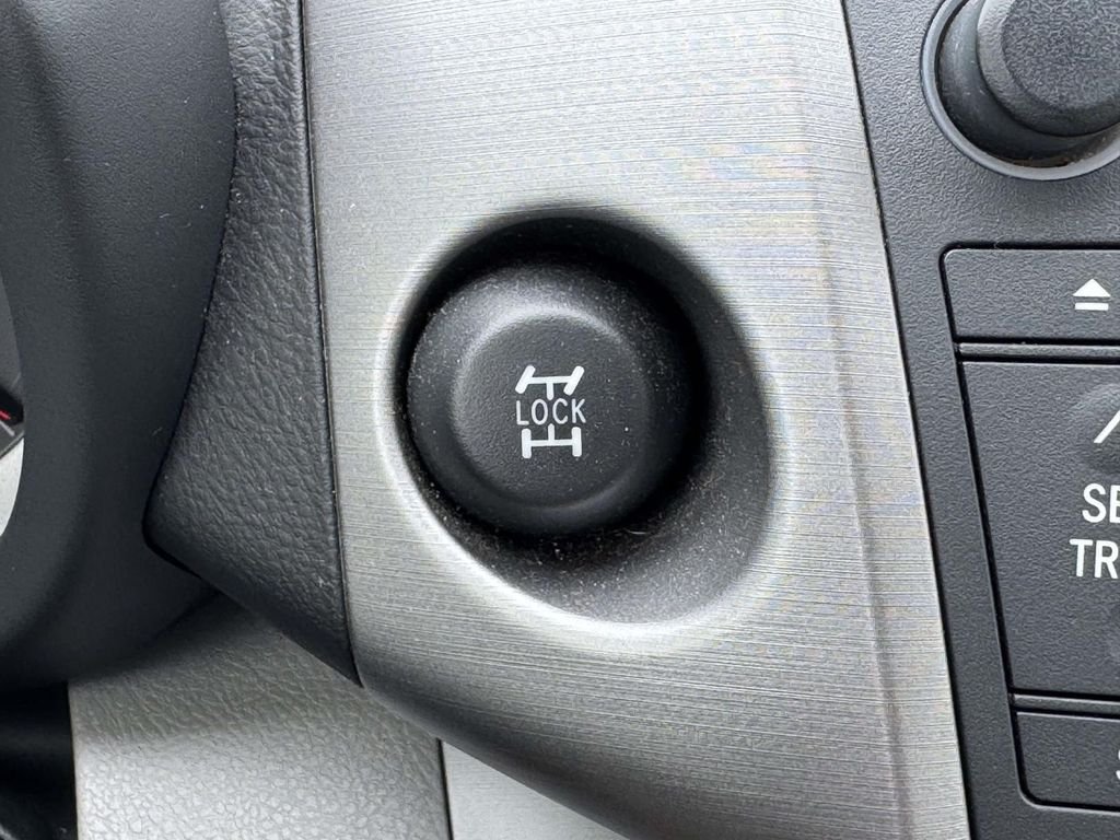 Used 2008 Blue Toyota Base image 6