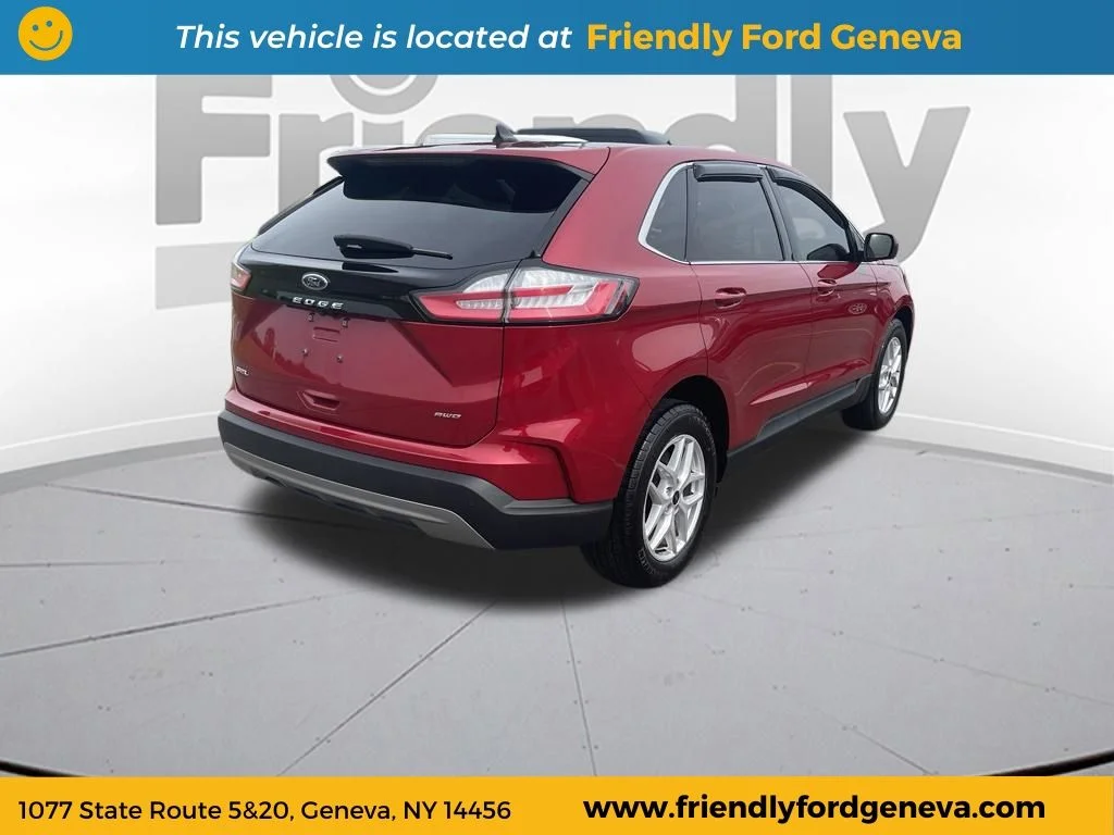 Used 2023 Red Ford SEL image 5